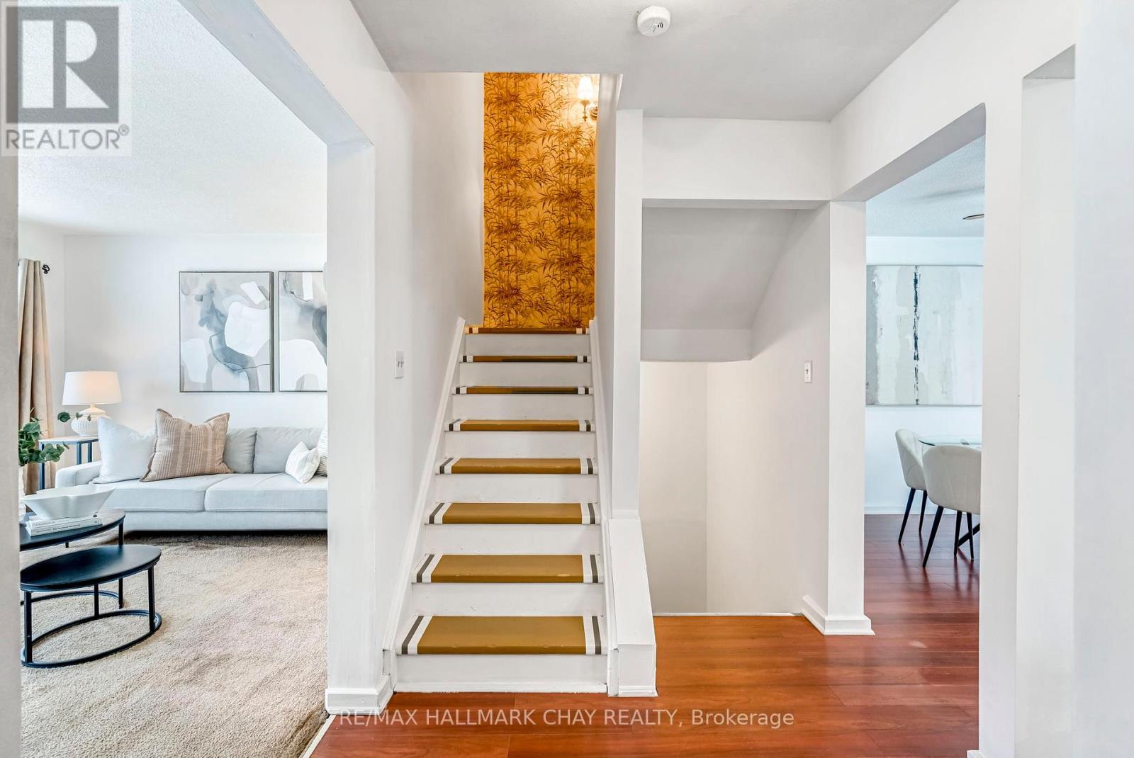 28 Wilde Place, Barrie, Ontario  L4N 4W7 - Photo 4 - S12708740