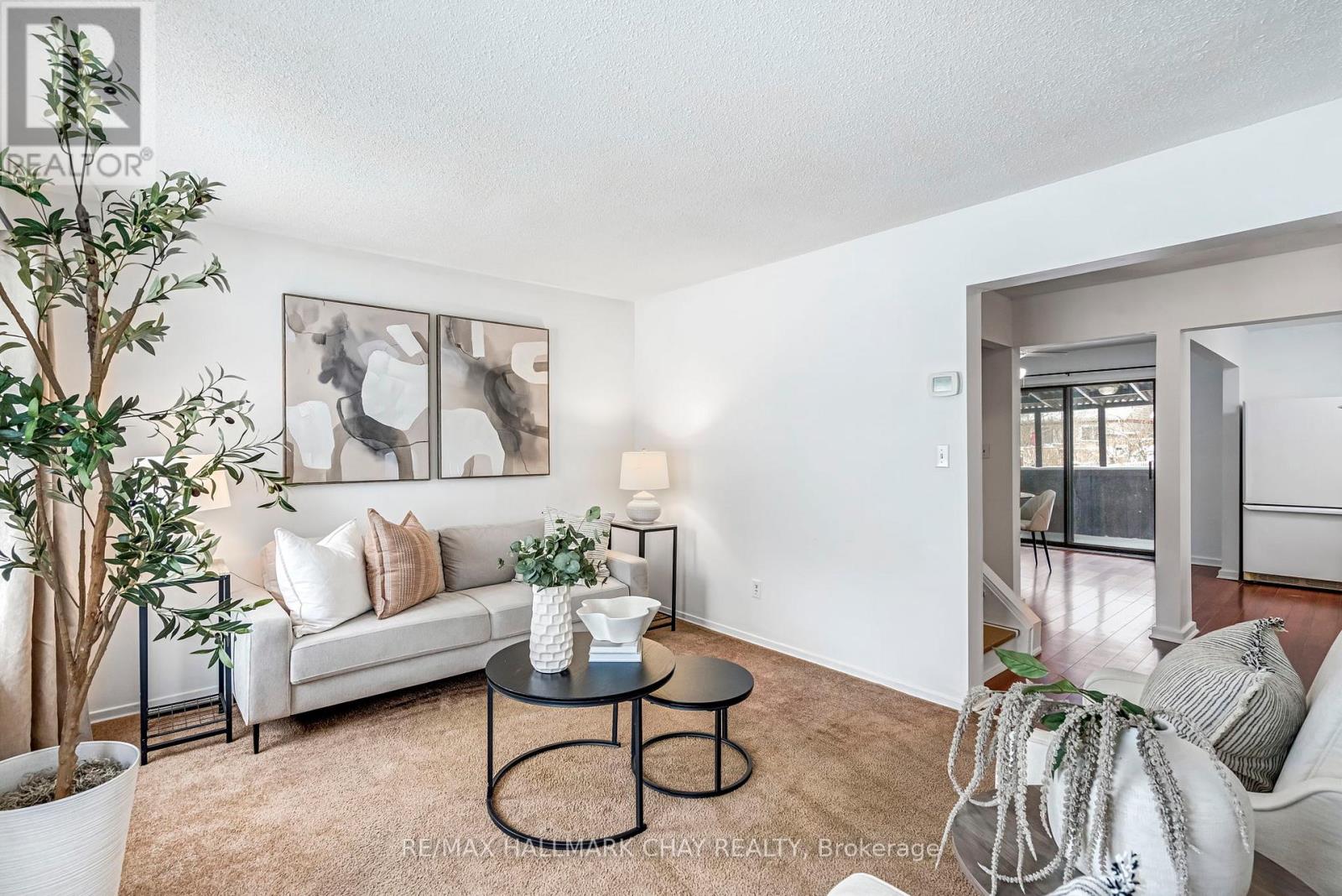 28 Wilde Place, Barrie, Ontario  L4N 4W7 - Photo 6 - S12708740