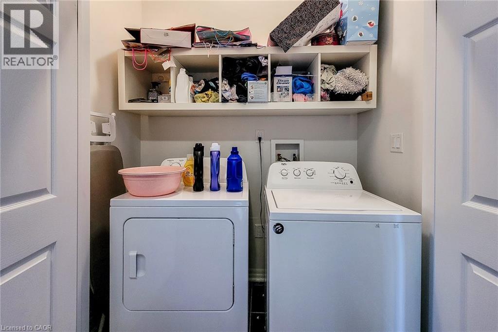 128 Montreal Circle, Stoney Creek, Ontario  L8E 0C8 - Photo 37 - 40799462