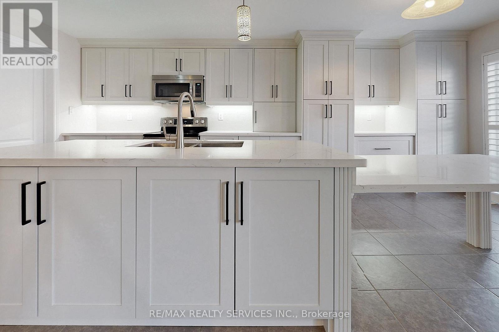 Upper - 31 Leadenhall Road, Brampton, Ontario  L7A 4G4 - Photo 14 - W12708650