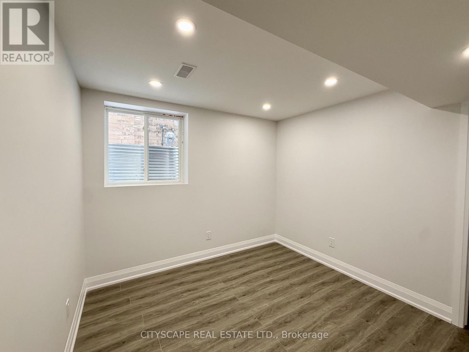 Basement - 5582 Meadowcrest Avenue, Mississauga, Ontario  L5M 0V1 - Photo 16 - W12708658