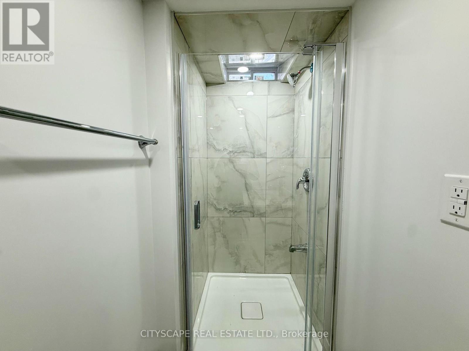 Basement - 5582 Meadowcrest Avenue, Mississauga, Ontario  L5M 0V1 - Photo 20 - W12708658