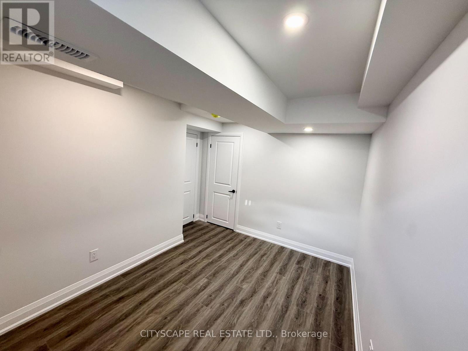 Basement - 5582 Meadowcrest Avenue, Mississauga, Ontario  L5M 0V1 - Photo 6 - W12708658