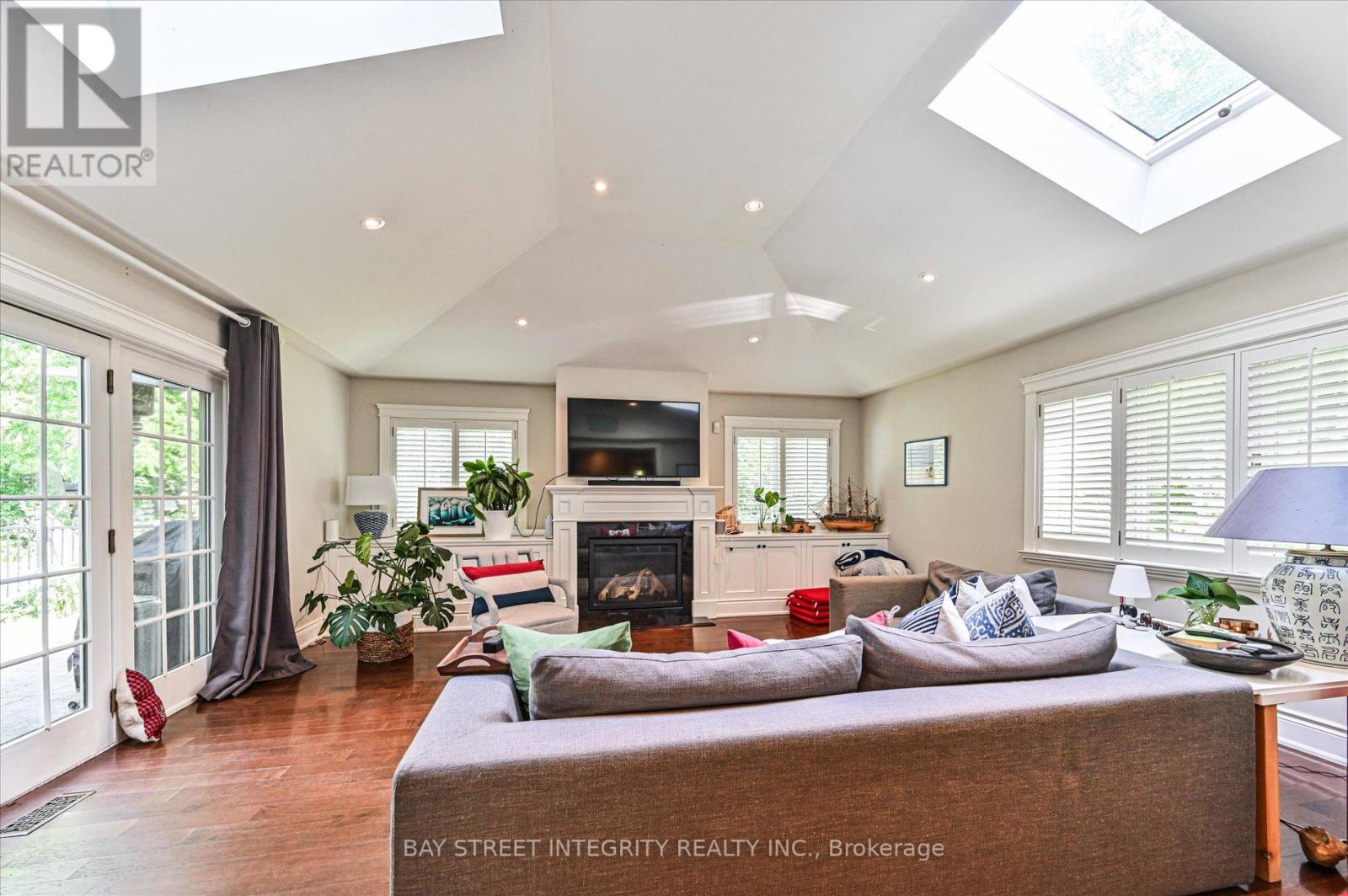 1192 Morrison Heights Drive, Oakville, Ontario  L6J 4J1 - Photo 11 - W12708772