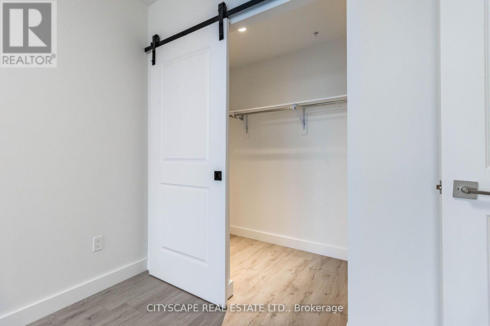 1505 - 15 Glebe Street, Cambridge, Ontario  N1S 0C3 - Photo 20 - X12708746