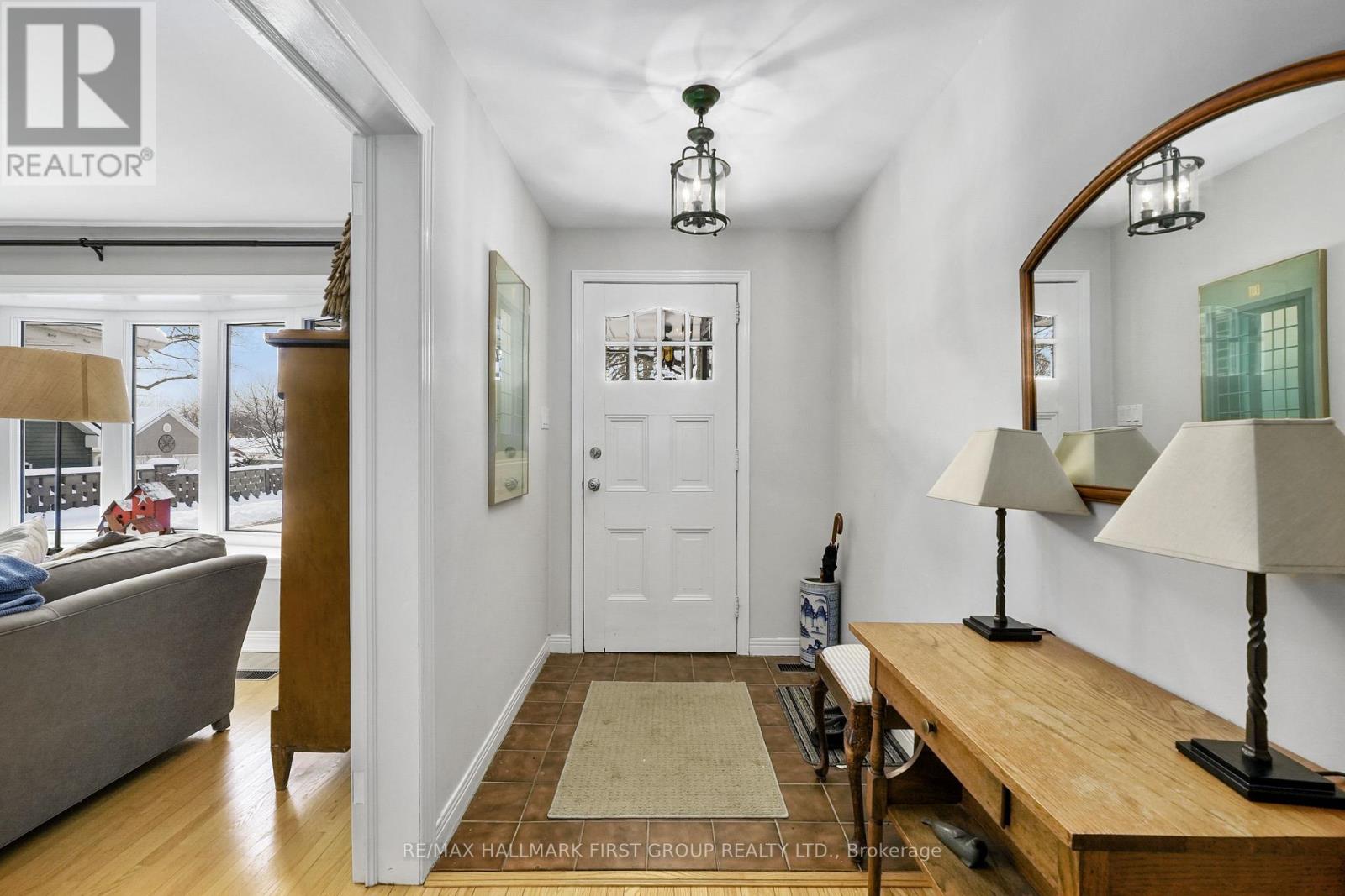 368 Anne Street, Cobourg, Ontario  K9A 1G6 - Photo 6 - X12708808