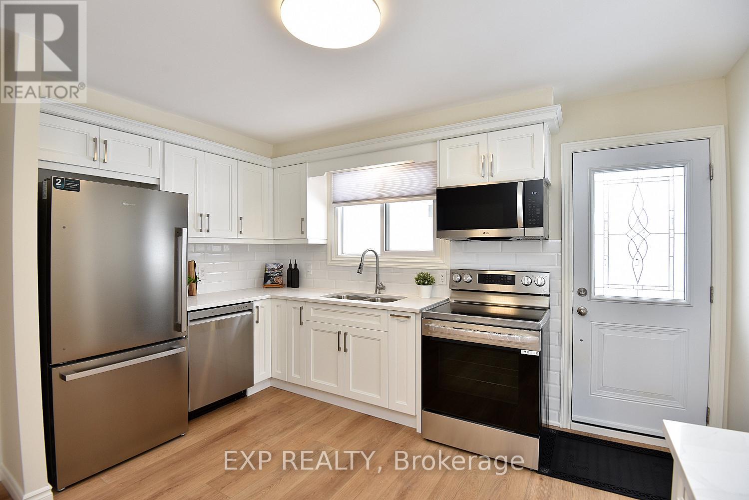 47 Odessa Street, Hamilton, Ontario  L8J 1A3 - Photo 9 - X12708860