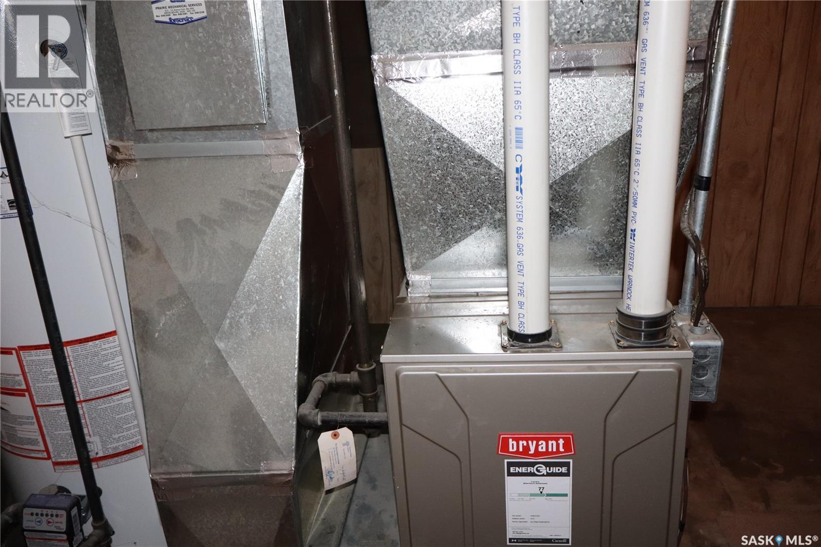 2 2nd Street E, Willow Bunch, Saskatchewan  S0H 4K0 - Photo 26 - SK027031