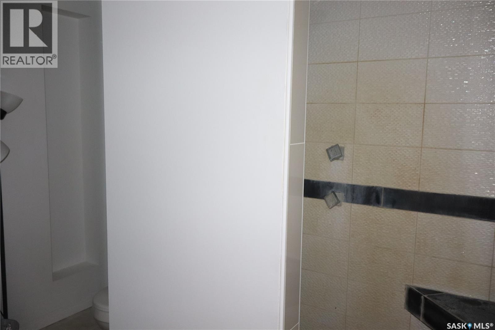 2 2nd Street E, Willow Bunch, Saskatchewan  S0H 4K0 - Photo 28 - SK027031