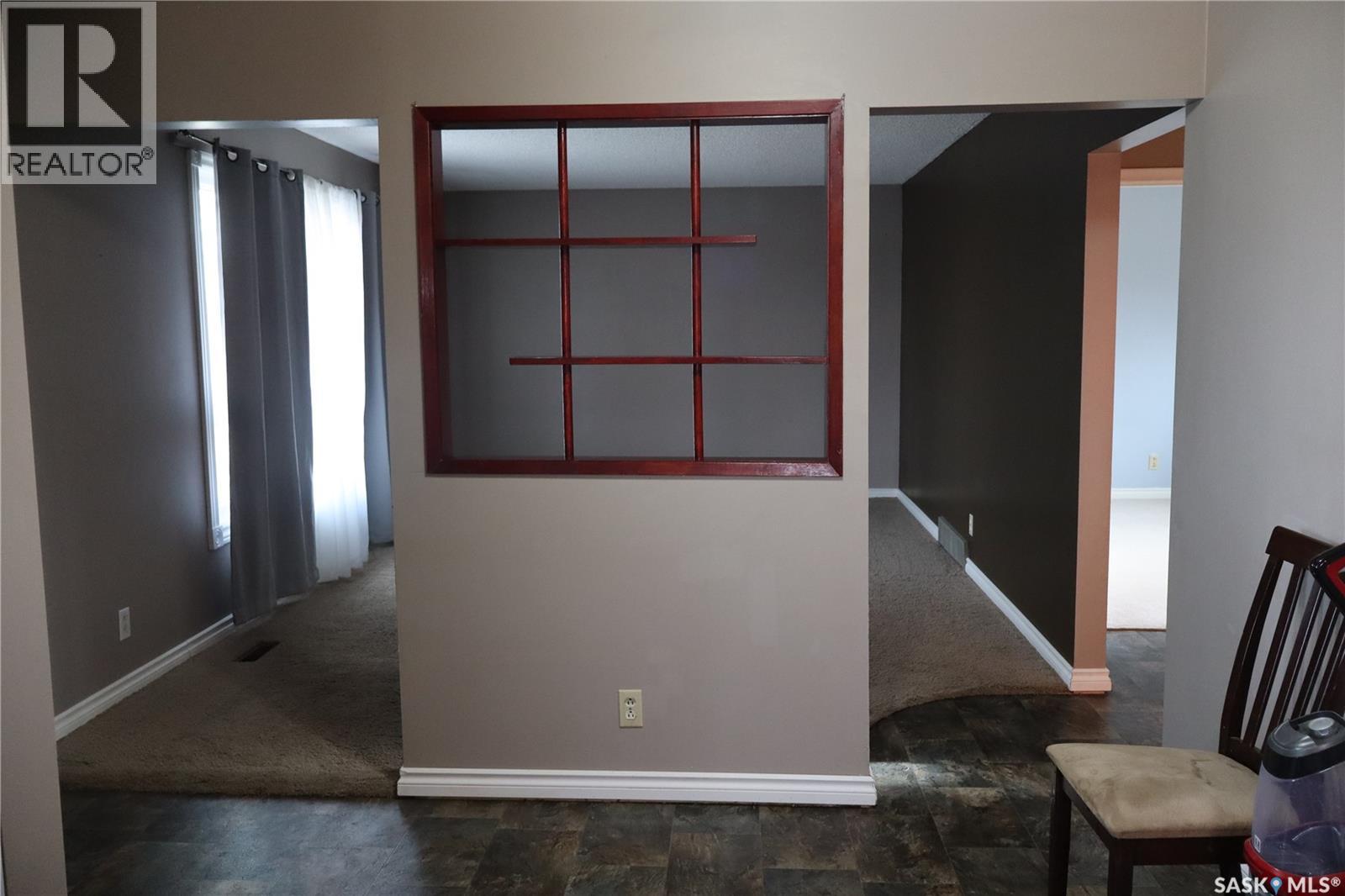 2 2nd Street E, Willow Bunch, Saskatchewan  S0H 4K0 - Photo 9 - SK027031