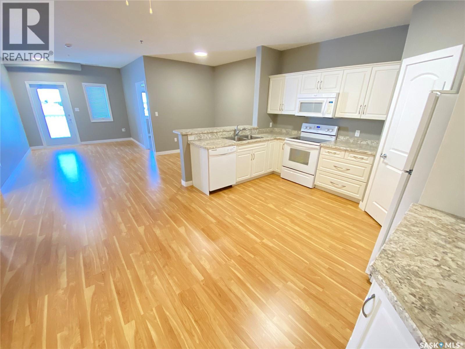 303 123 Balmoral Street, Yorkton, Saskatchewan  S3N 4J2 - Photo 3 - SK026967