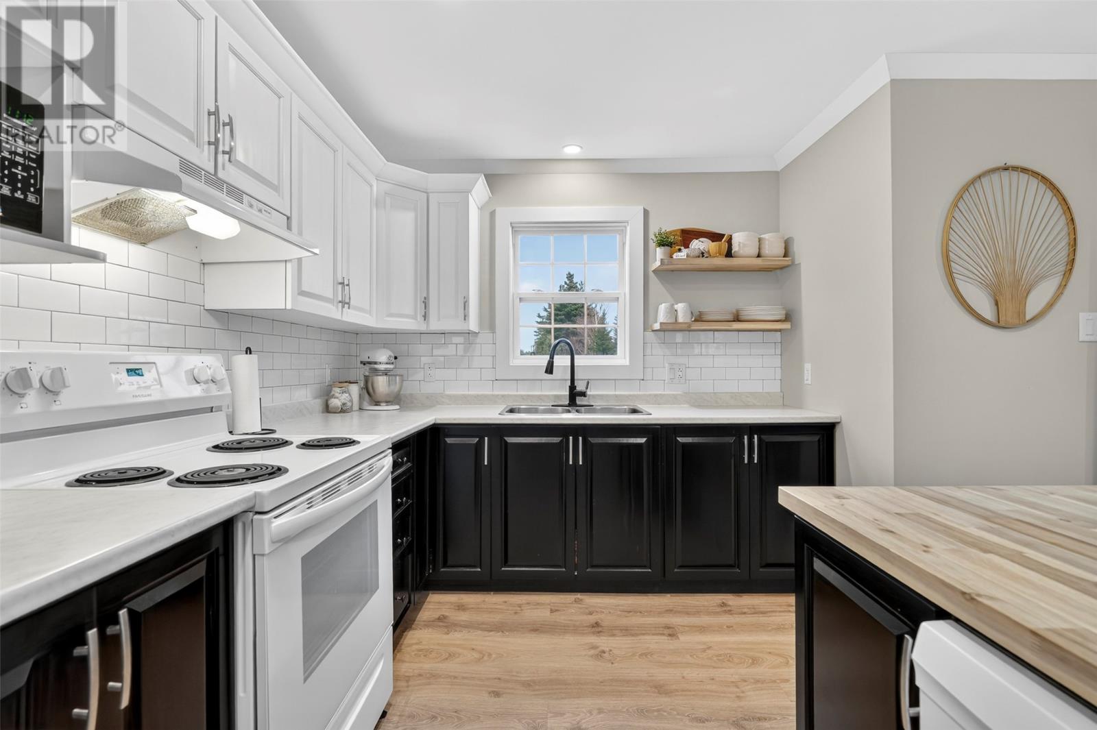 38 Cross Road, Bay Roberts, Newfoundland & Labrador  A0A 1G0 - Photo 4 - 1293817