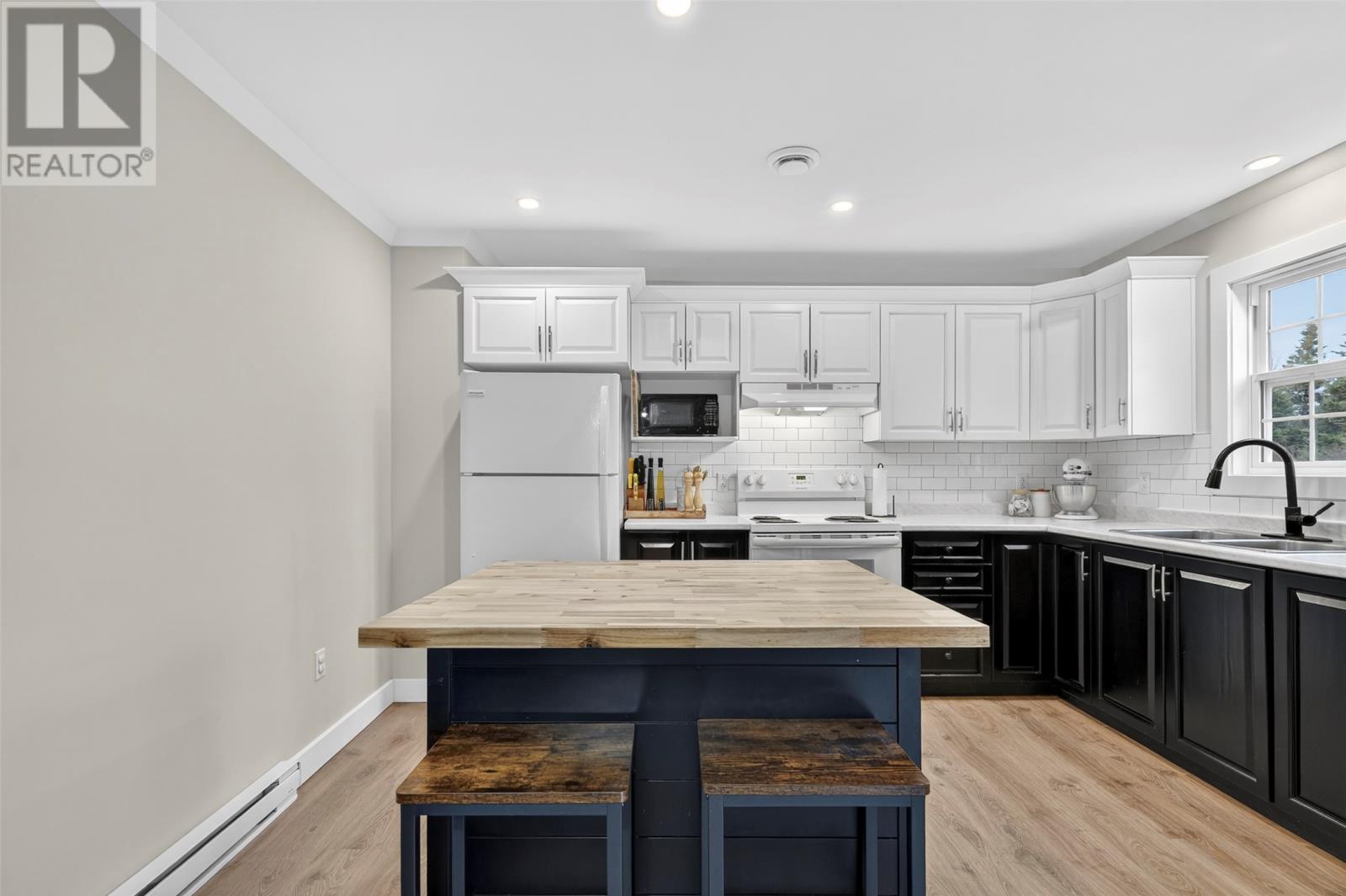 38 Cross Road, Bay Roberts, Newfoundland & Labrador  A0A 1G0 - Photo 6 - 1293817