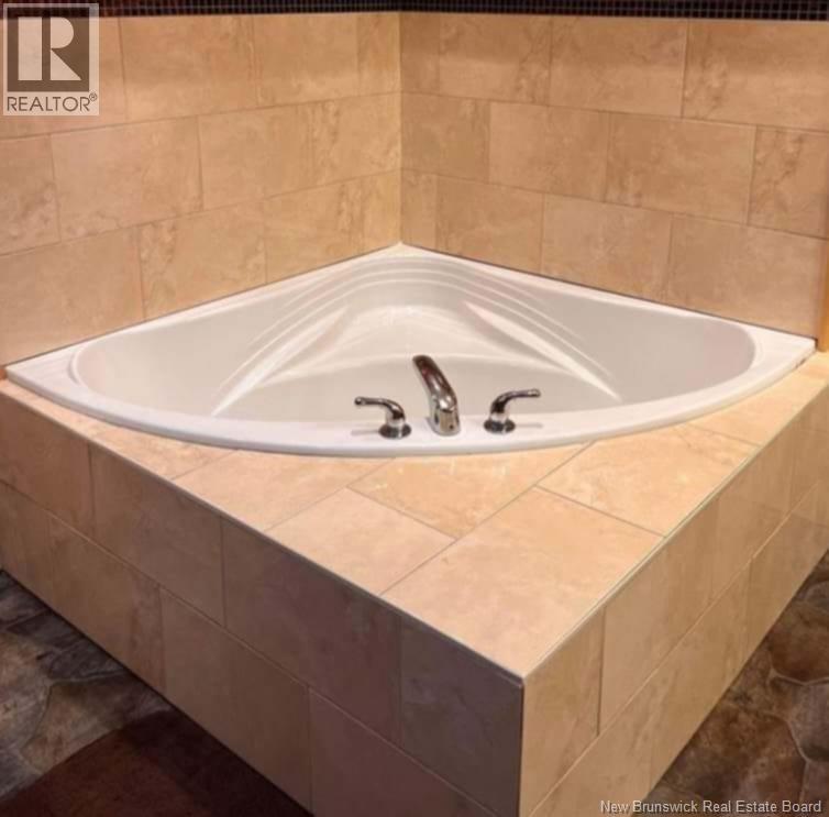 601 Memramcook East, Memramcook East, New Brunswick  E4K 1M2 - Photo 7 - NB132406