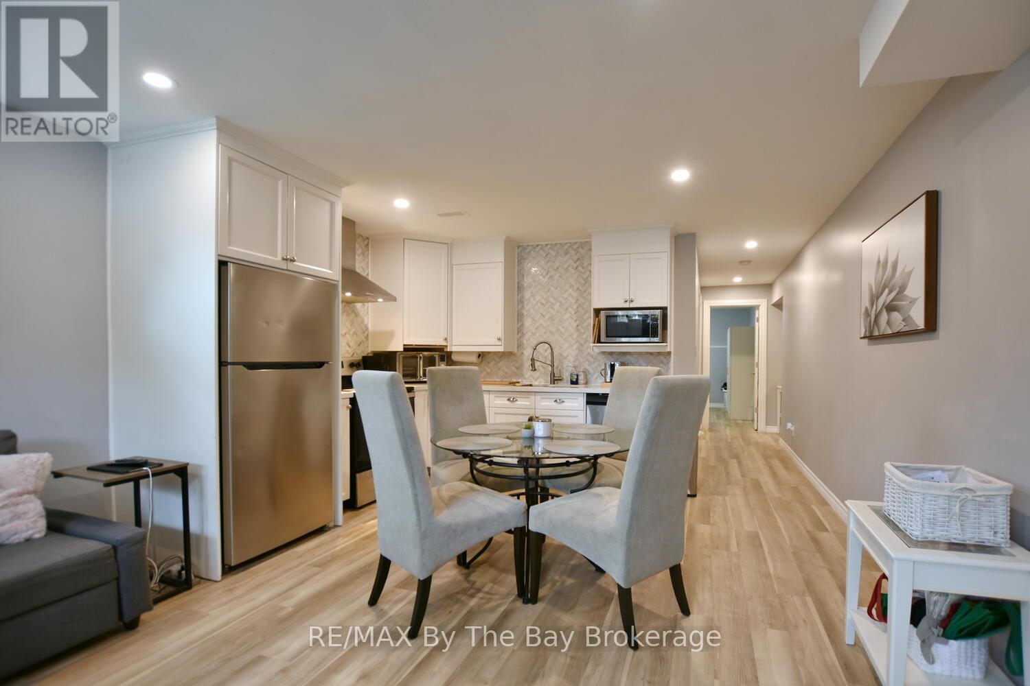 41 Wesley Avenue, Wasaga Beach, Ontario  L9Z 1C8 - Photo 22 - S12544016