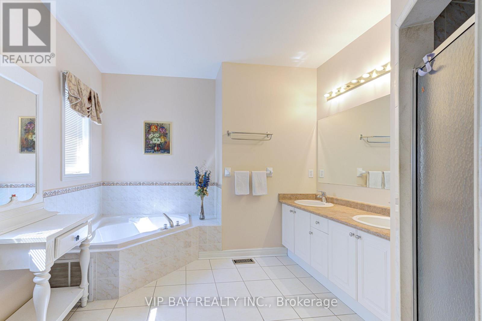 104 Melbourne Drive, Richmond Hill, Ontario  L4S 2G7 - Photo 19 - N12684198