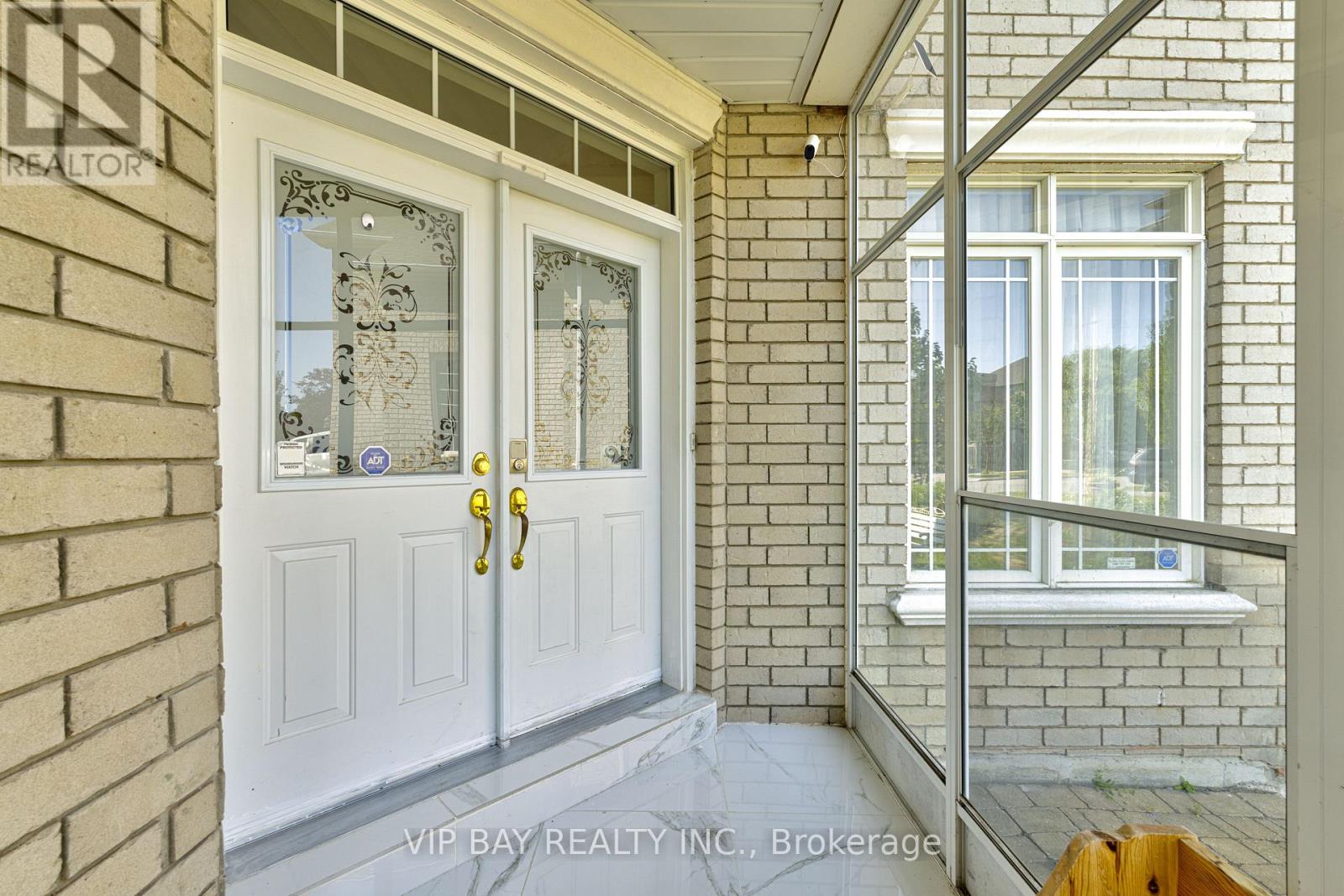 104 Melbourne Drive, Richmond Hill, Ontario  L4S 2G7 - Photo 3 - N12684198