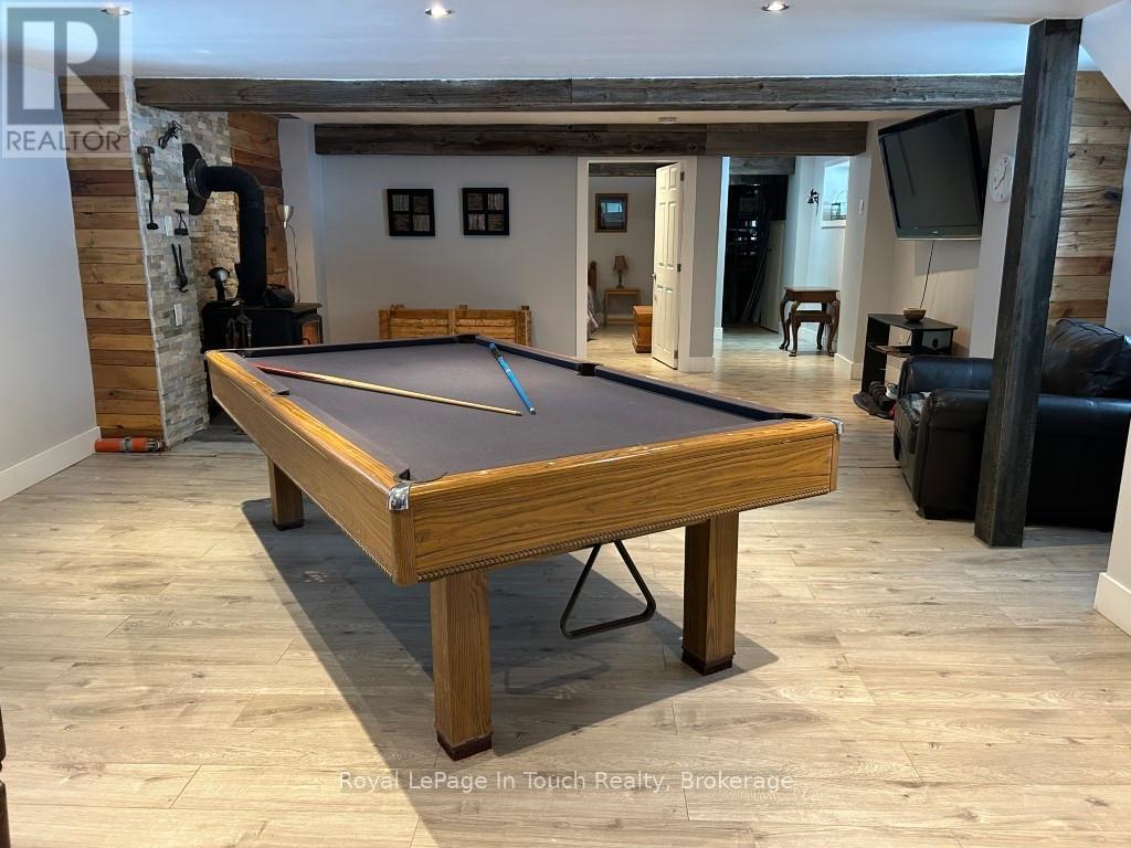 36 Meadows Avenue, Tay, Ontario  L0K 2C0 - Photo 13 - S12709006