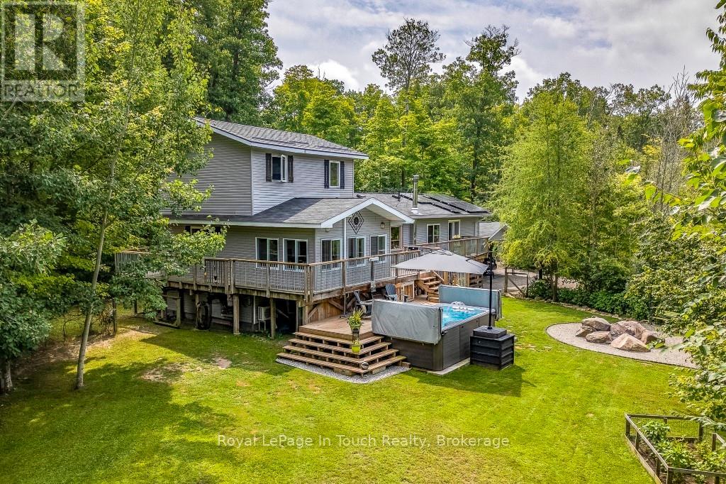 36 Meadows Avenue, Tay, Ontario  L0K 2C0 - Photo 3 - S12709006