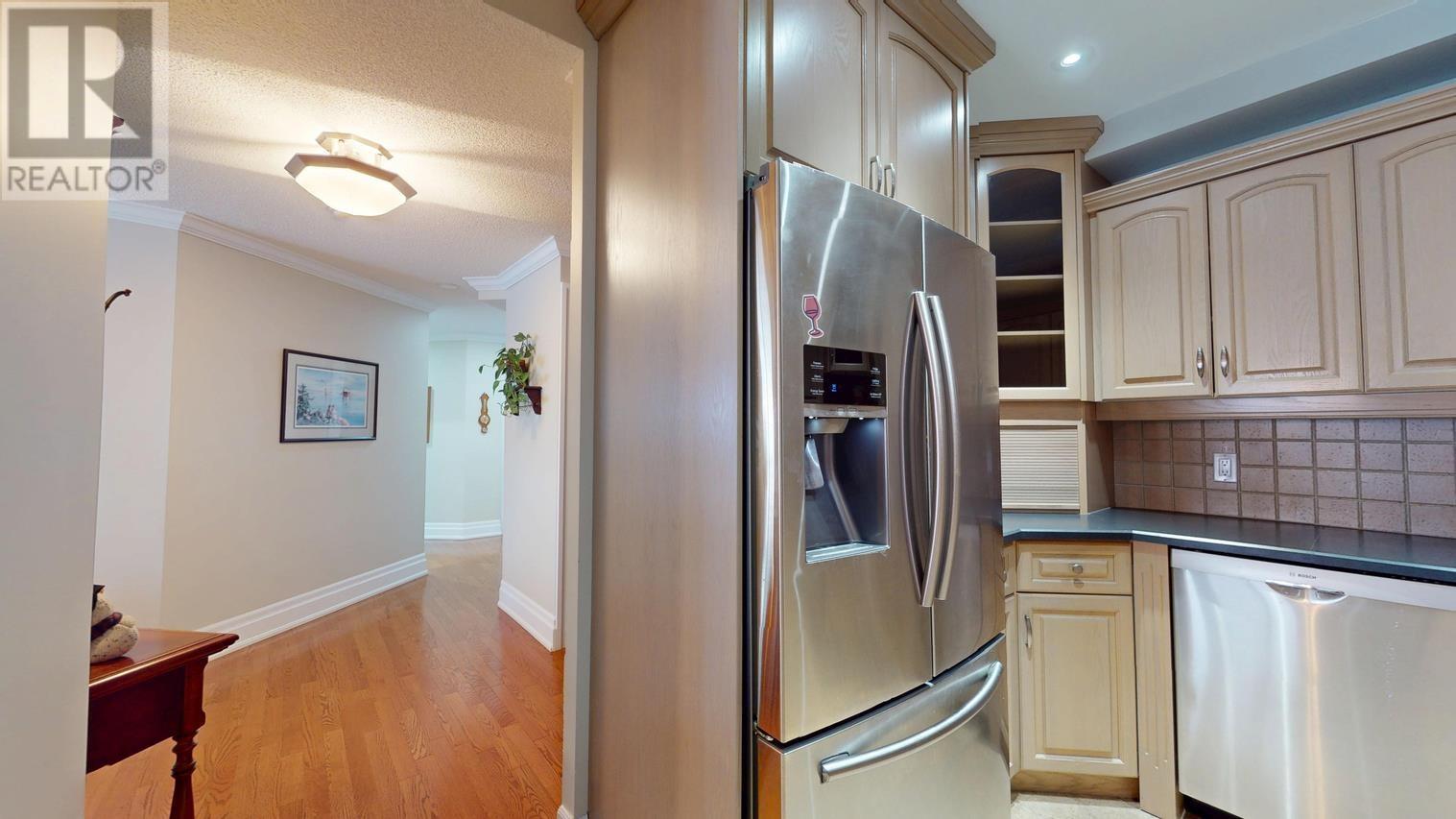 1139 Queen St E # Ph1, Sault Ste. Marie, Ontario  P6A 6K5 - Photo 13 - SM260085