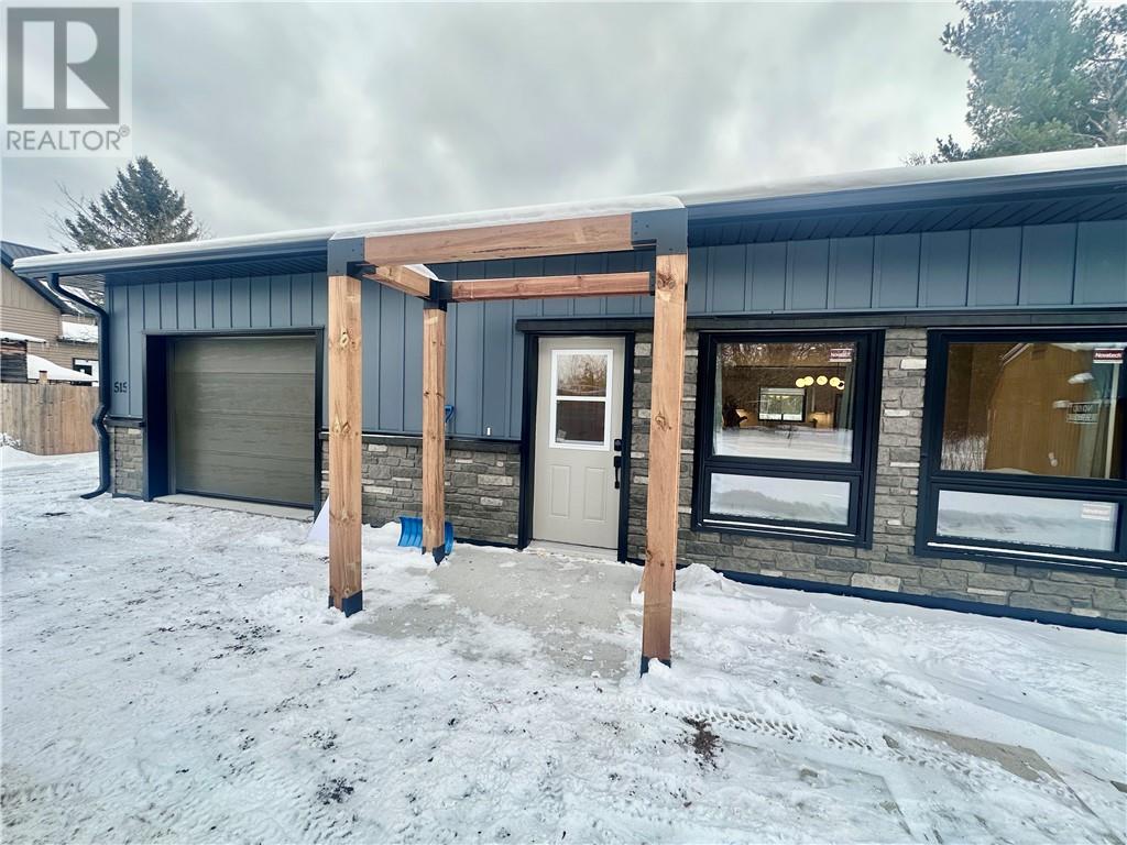 515 Hwy 17, Mckerrow, Ontario  P0P 1M0 - Photo 2 - 2126116