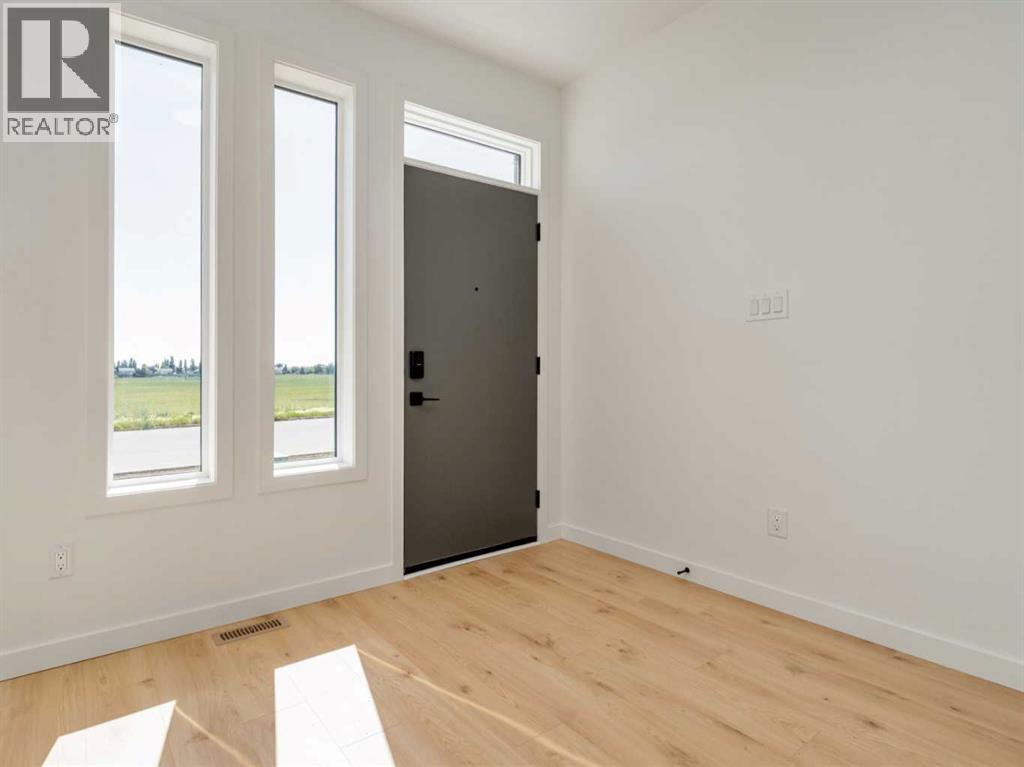 685 Blackwolf Boulevard N, Lethbridge, Alberta  T1H 7H7 - Photo 4 - A2211294