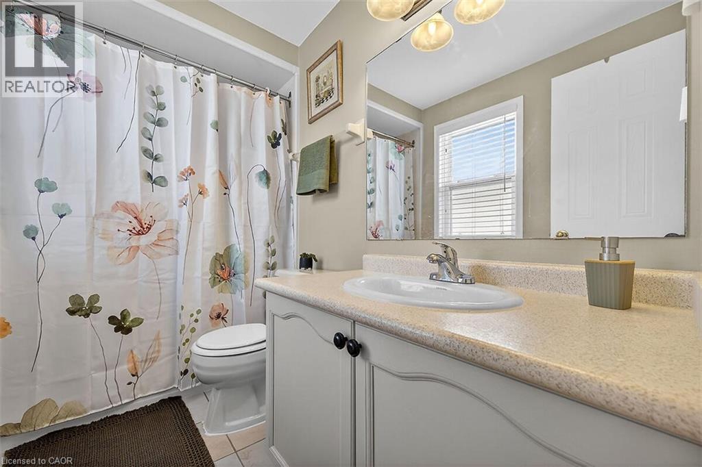 40 Hedge Lawn Drive, Grimsby, Ontario  L3M 5G9 - Photo 28 - 40799422