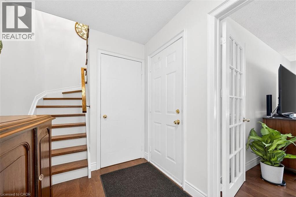 40 Hedge Lawn Drive, Grimsby, Ontario  L3M 5G9 - Photo 24 - 40799422