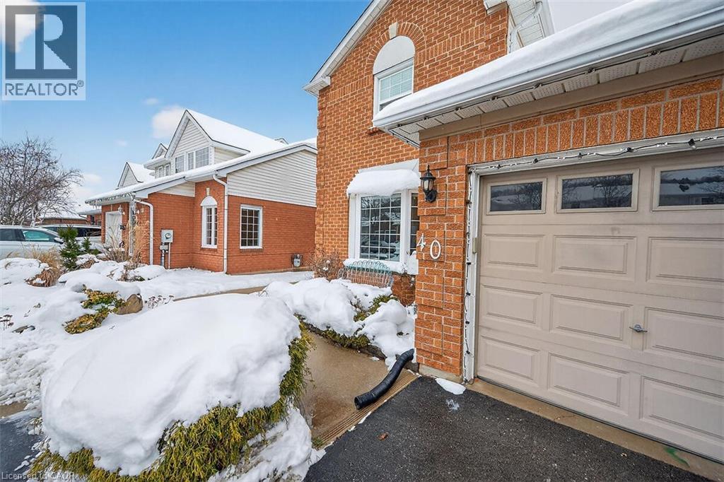 40 Hedge Lawn Drive, Grimsby, Ontario  L3M 5G9 - Photo 4 - 40799422