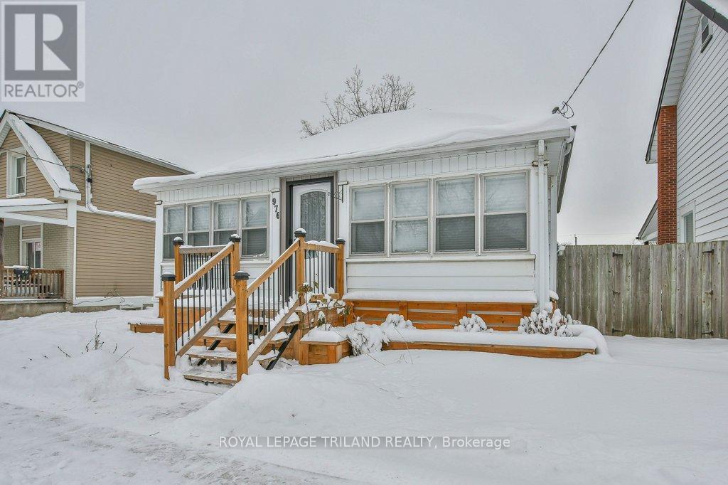 976 Dame Street, London East, Ontario  N5Z 1M6 - Photo 4 - X12708918