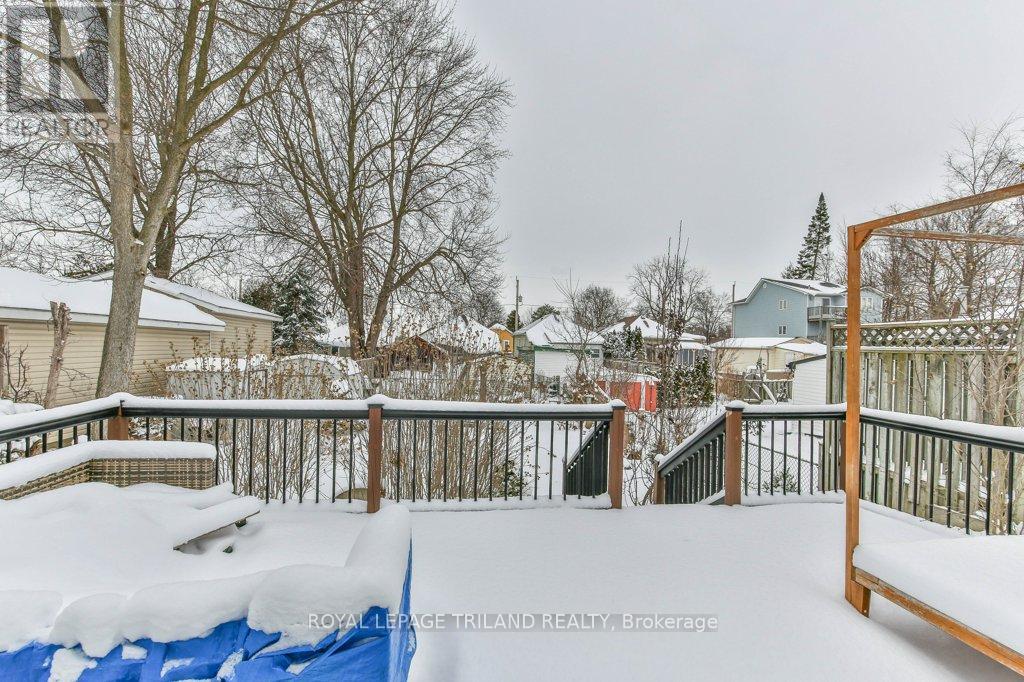 976 Dame Street, London East, Ontario  N5Z 1M6 - Photo 41 - X12708918