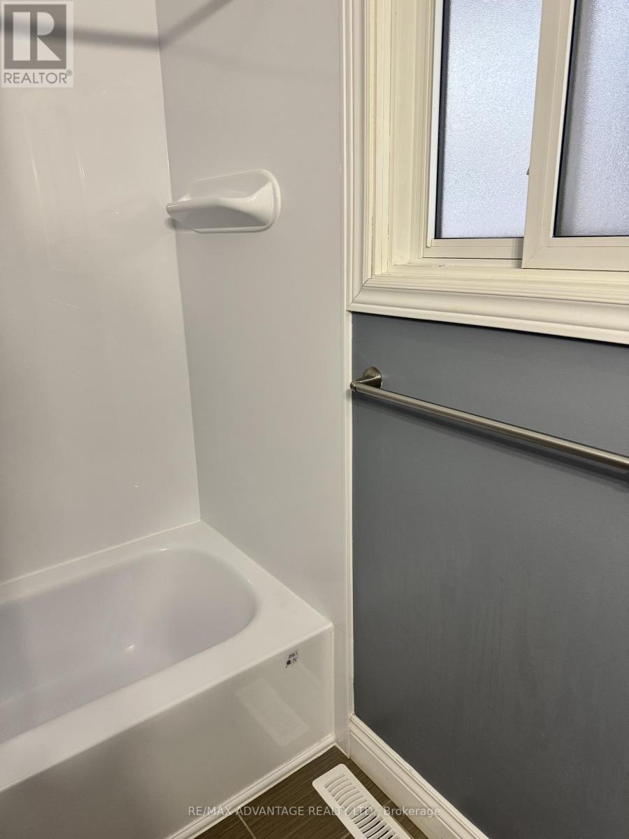 15 - 89 Highview Avenue E, London South, Ontario  N6C 5V6 - Photo 10 - X12708922