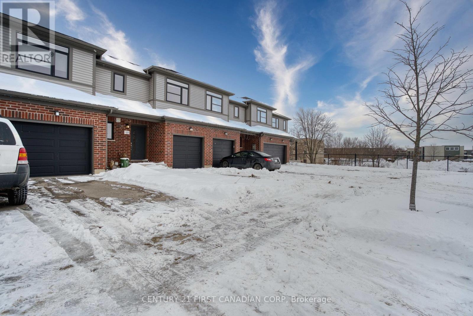 1323 Michael Circle, London East, Ontario  N5V 0B8 - Photo 2 - X12708980