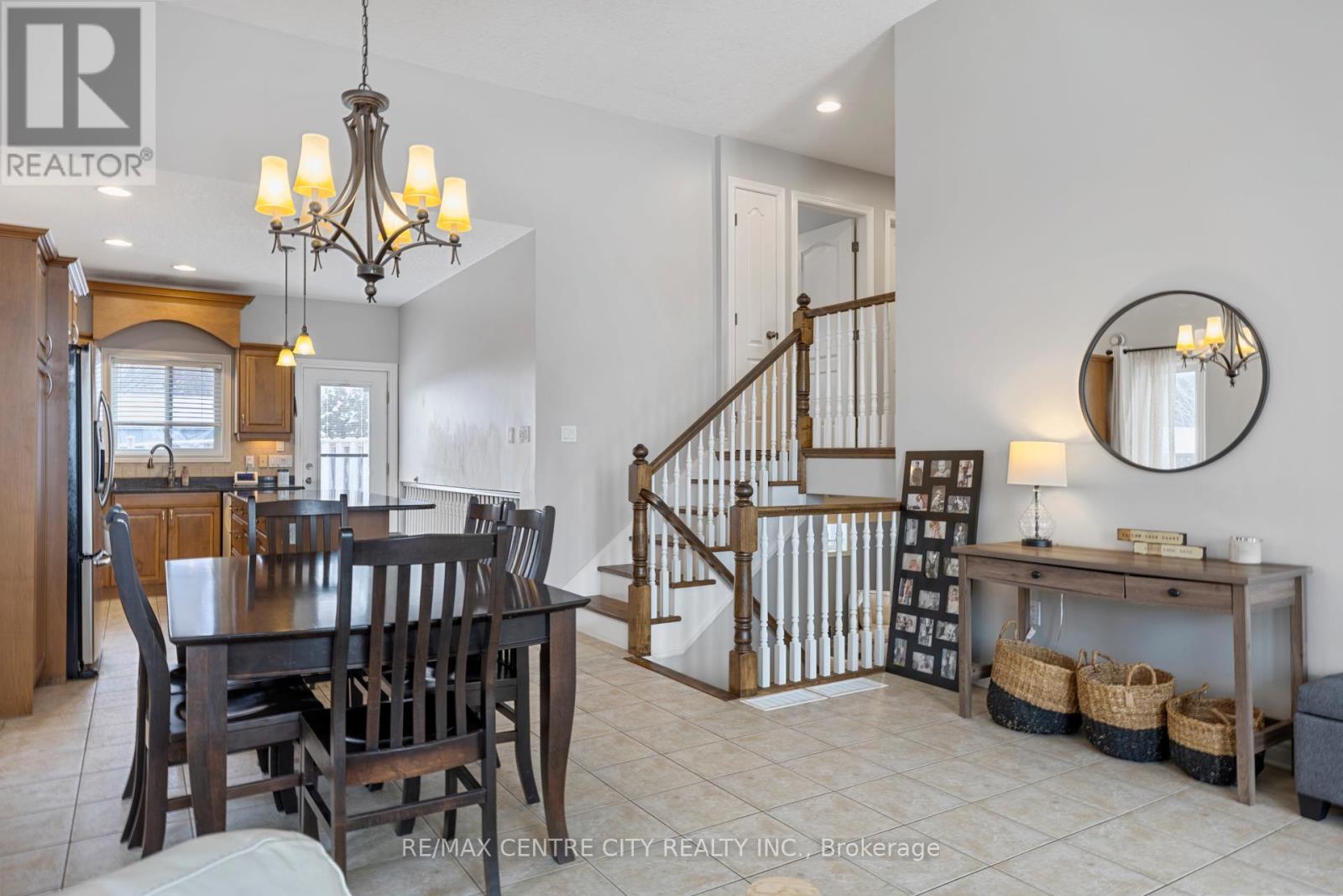 47 Hagerman Crescent, St. Thomas, Ontario  N5R 6K2 - Photo 11 - X12709004