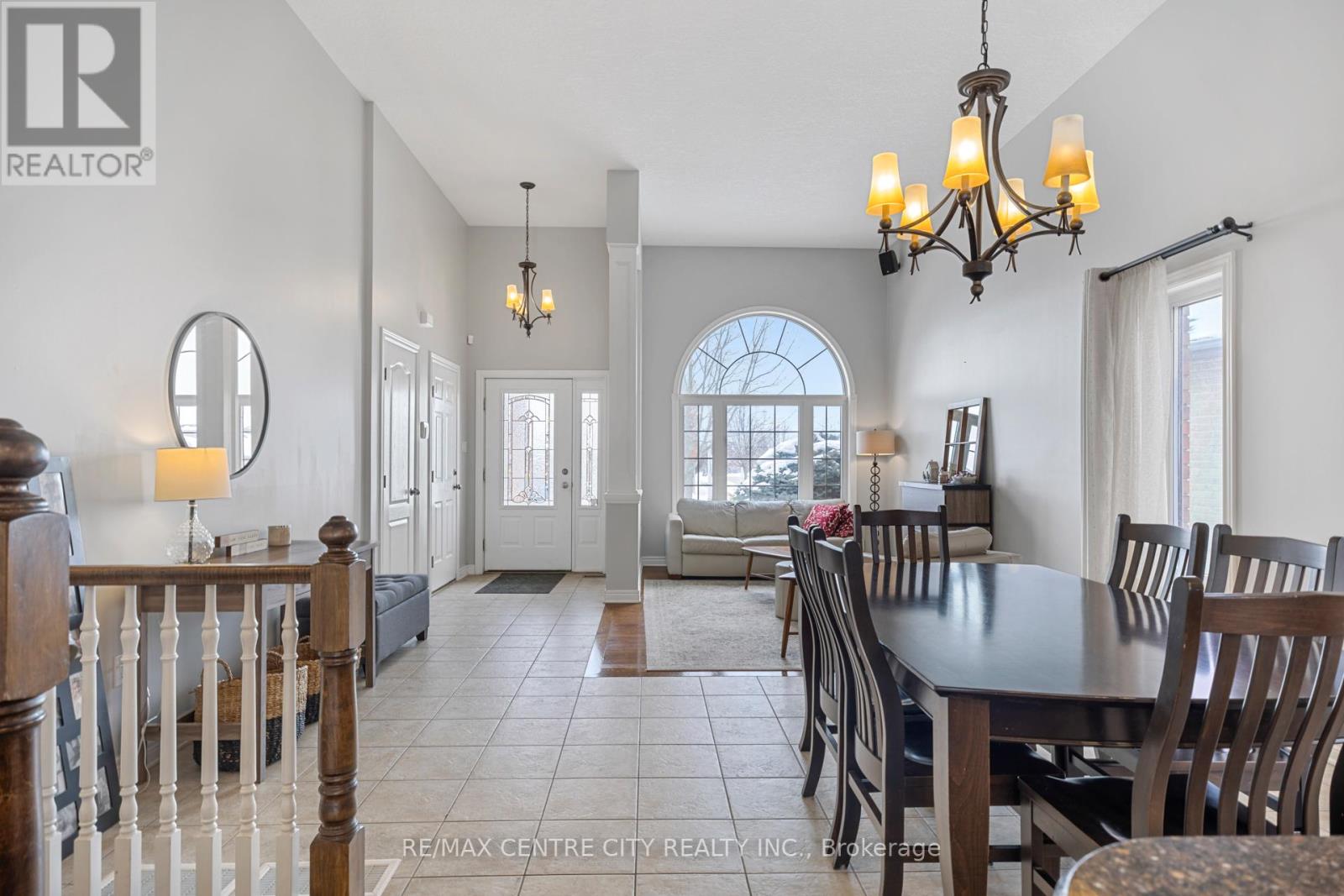 47 Hagerman Crescent, St. Thomas, Ontario  N5R 6K2 - Photo 8 - X12709004