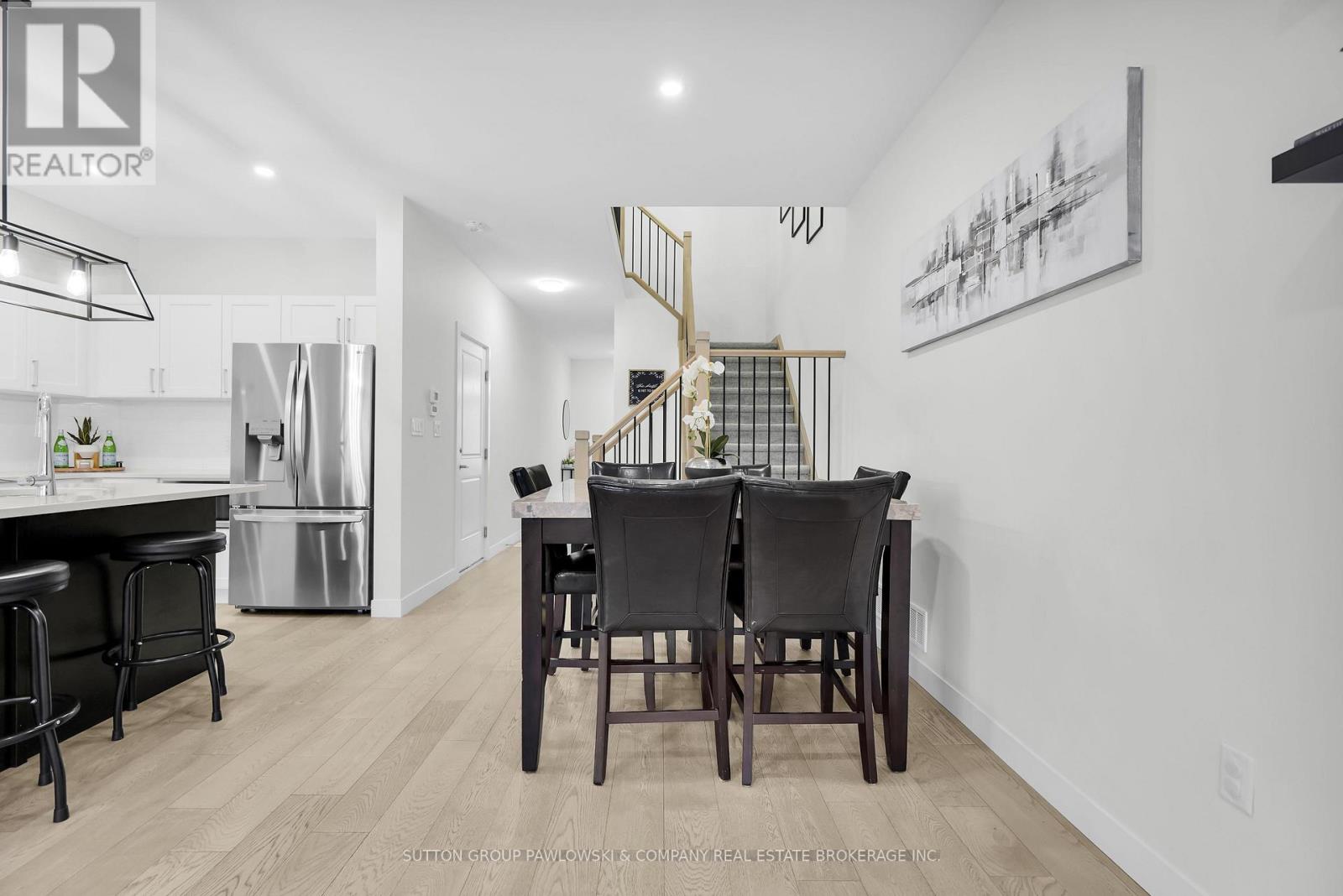 180 Doan Drive, Middlesex Centre, Ontario  N0L 1R0 - Photo 14 - X12709036