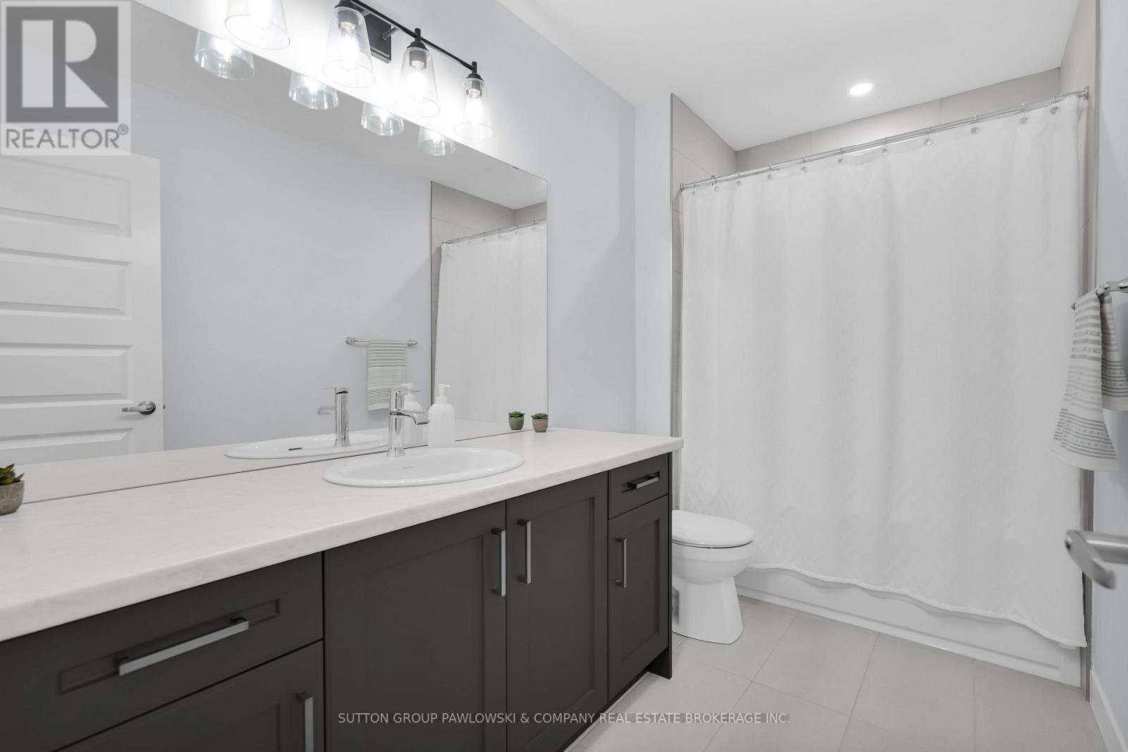 180 Doan Drive, Middlesex Centre, Ontario  N0L 1R0 - Photo 34 - X12709036