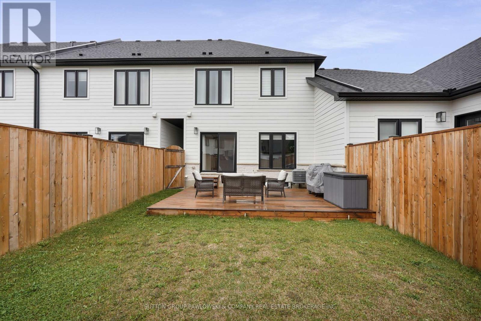 180 Doan Drive, Middlesex Centre, Ontario  N0L 1R0 - Photo 38 - X12709036