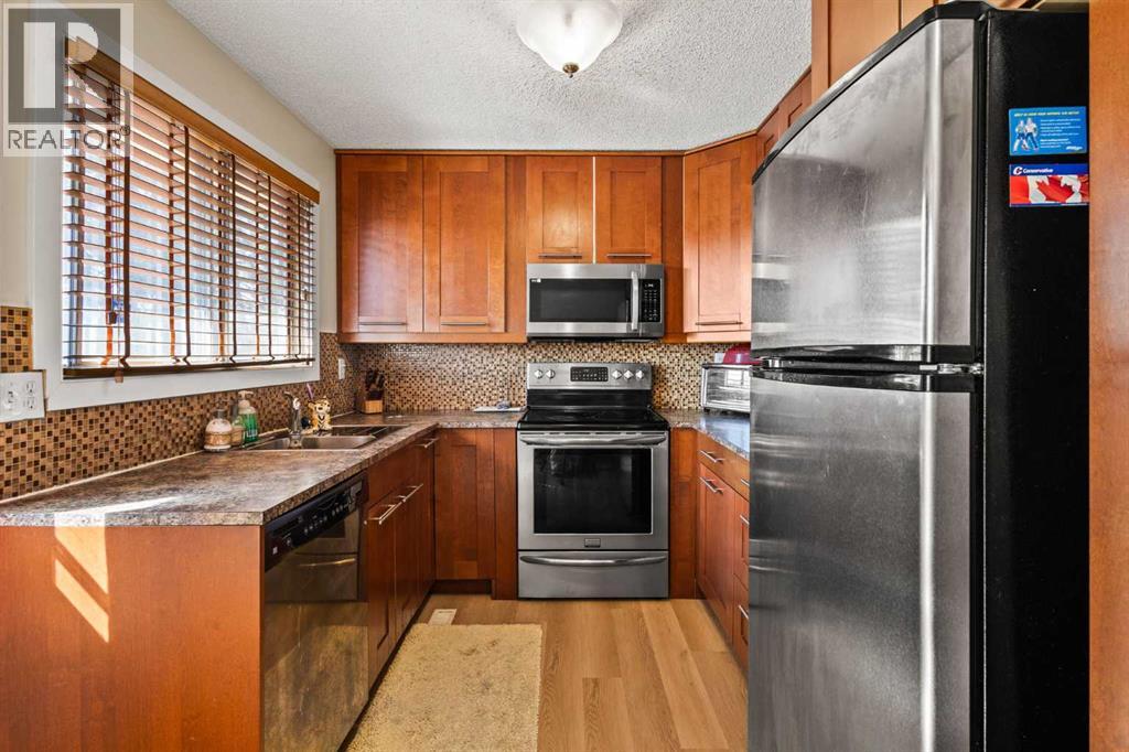 84 Fallswater Road Ne, Calgary, Alberta  T3J 1B1 - Photo 10 - A2269765