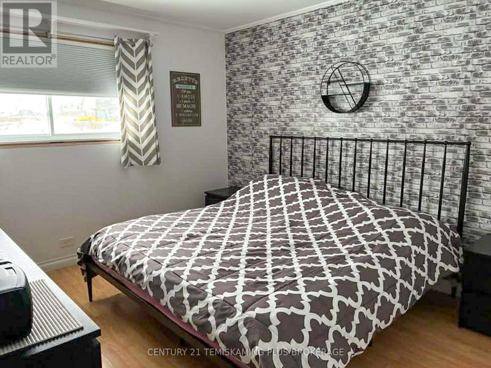 53 Tenth Avenue, Englehart, Ontario  P0J 1H0 - Photo 11 - T12709040