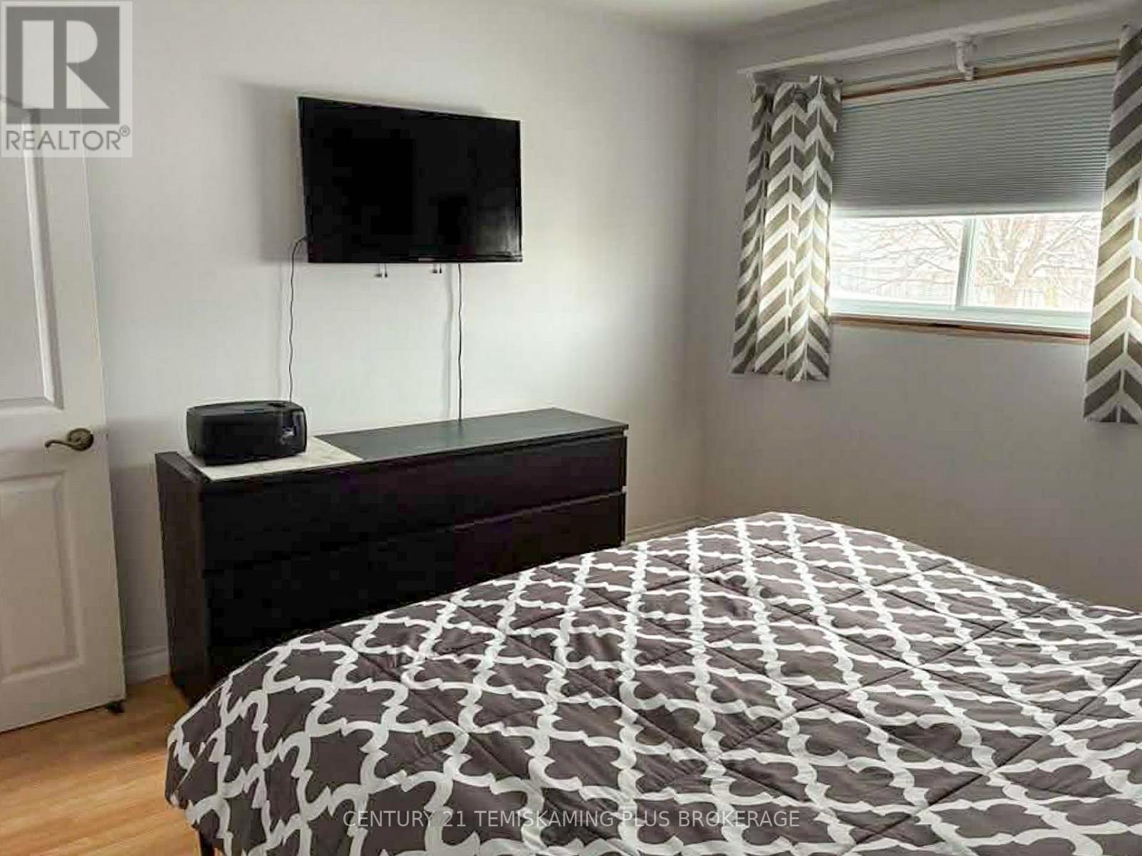 53 Tenth Avenue, Englehart, Ontario  P0J 1H0 - Photo 12 - T12709040