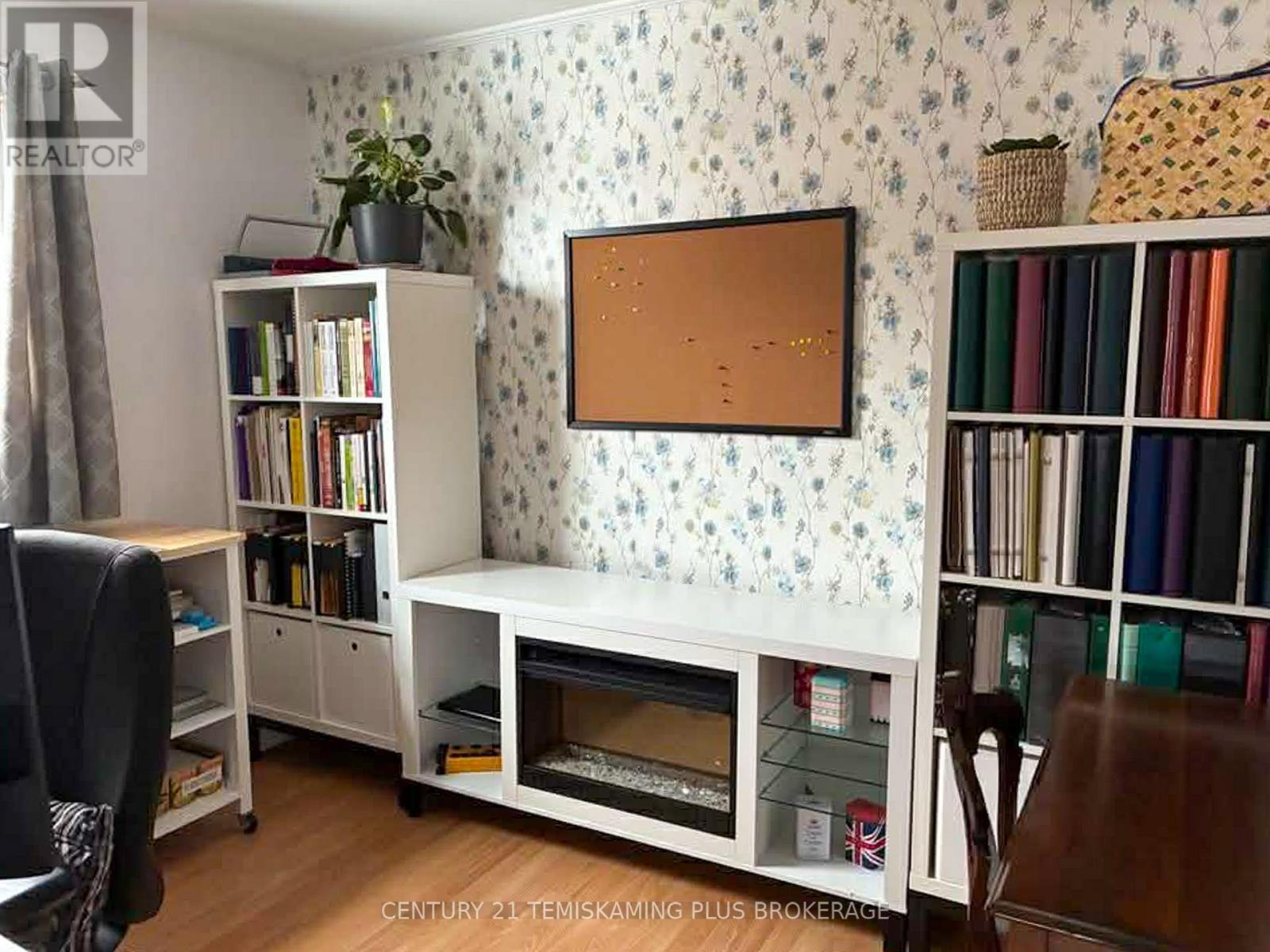 53 Tenth Avenue, Englehart, Ontario  P0J 1H0 - Photo 16 - T12709040