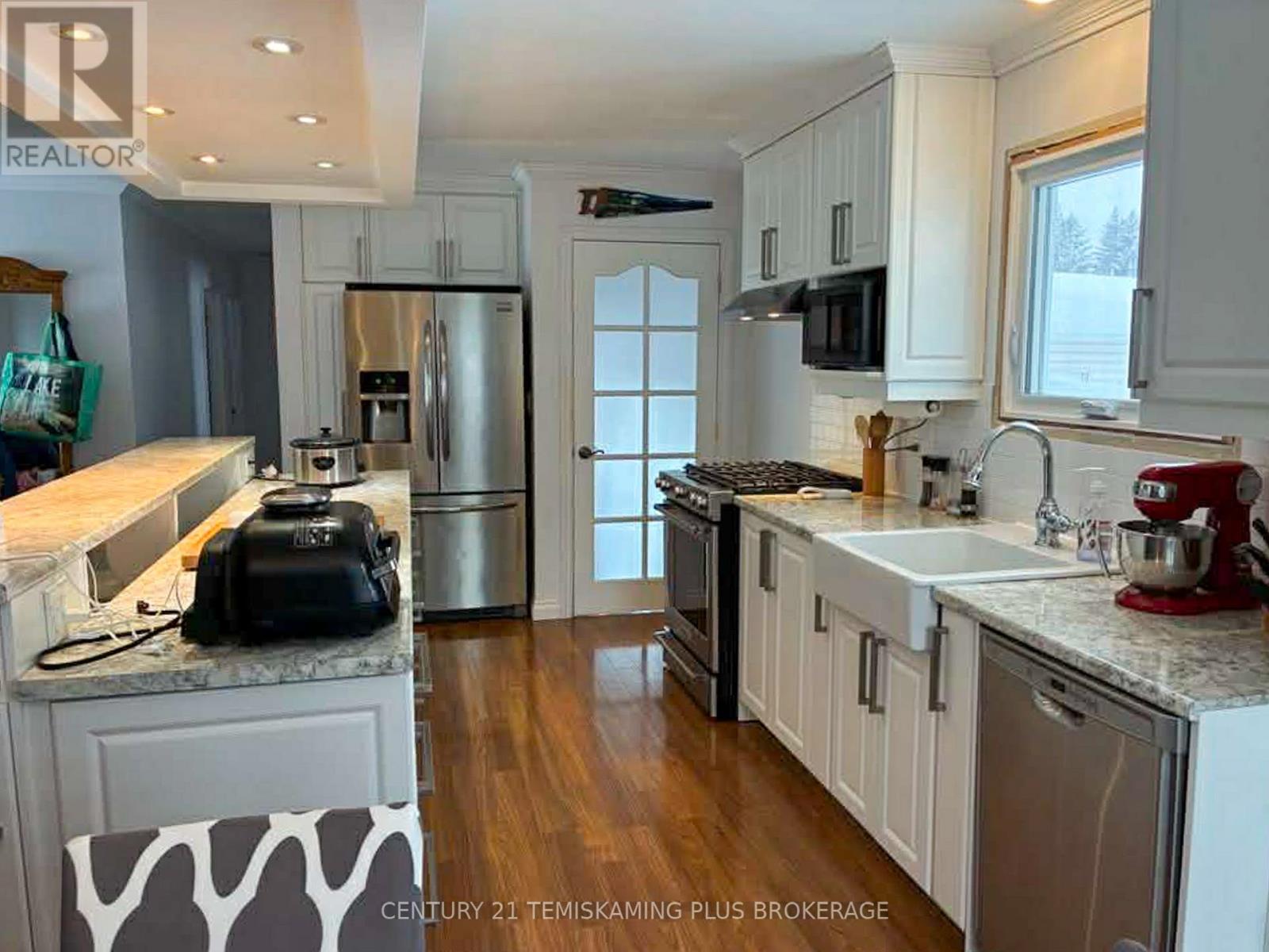 53 Tenth Avenue, Englehart, Ontario  P0J 1H0 - Photo 6 - T12709040