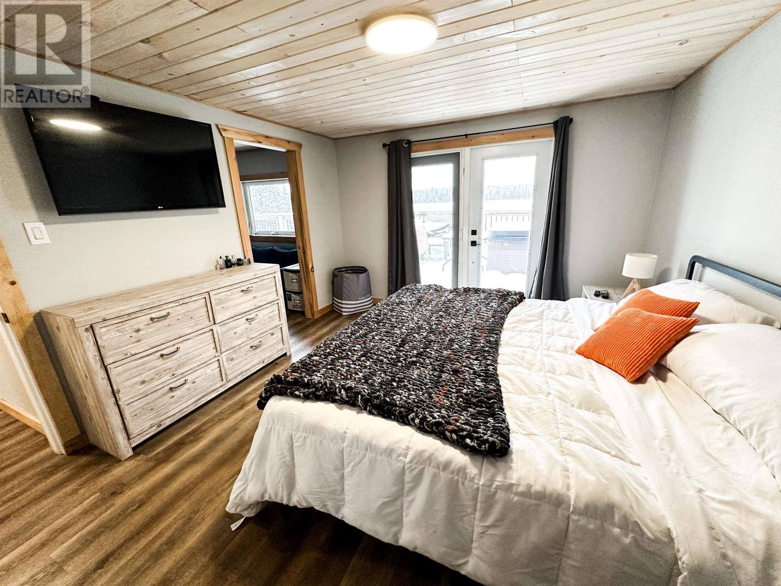 111 English River Rd, Ear Falls, Ontario  P0V 1T0 - Photo 11 - TB2600063