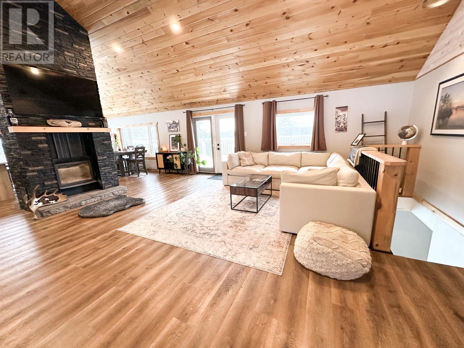 111 English River Rd, Ear Falls, Ontario  P0V 1T0 - Photo 4 - TB2600063