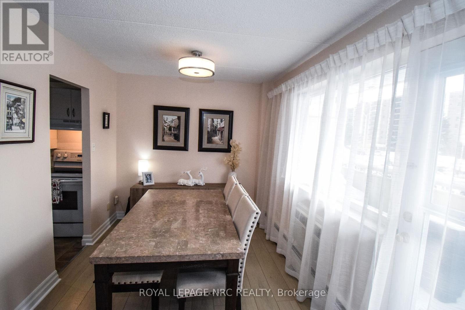 320 - 198 Scott Street, St. Catharines, Ontario  L2N 5T3 - Photo 12 - X12708912