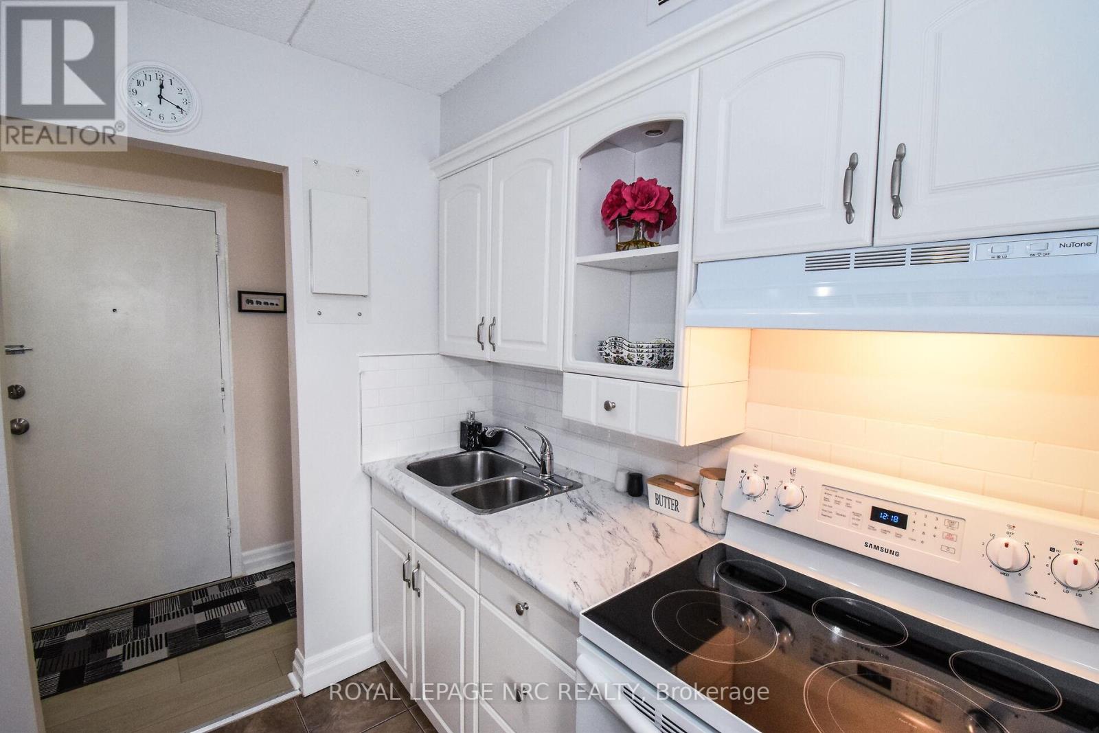 320 - 198 Scott Street, St. Catharines, Ontario  L2N 5T3 - Photo 18 - X12708912