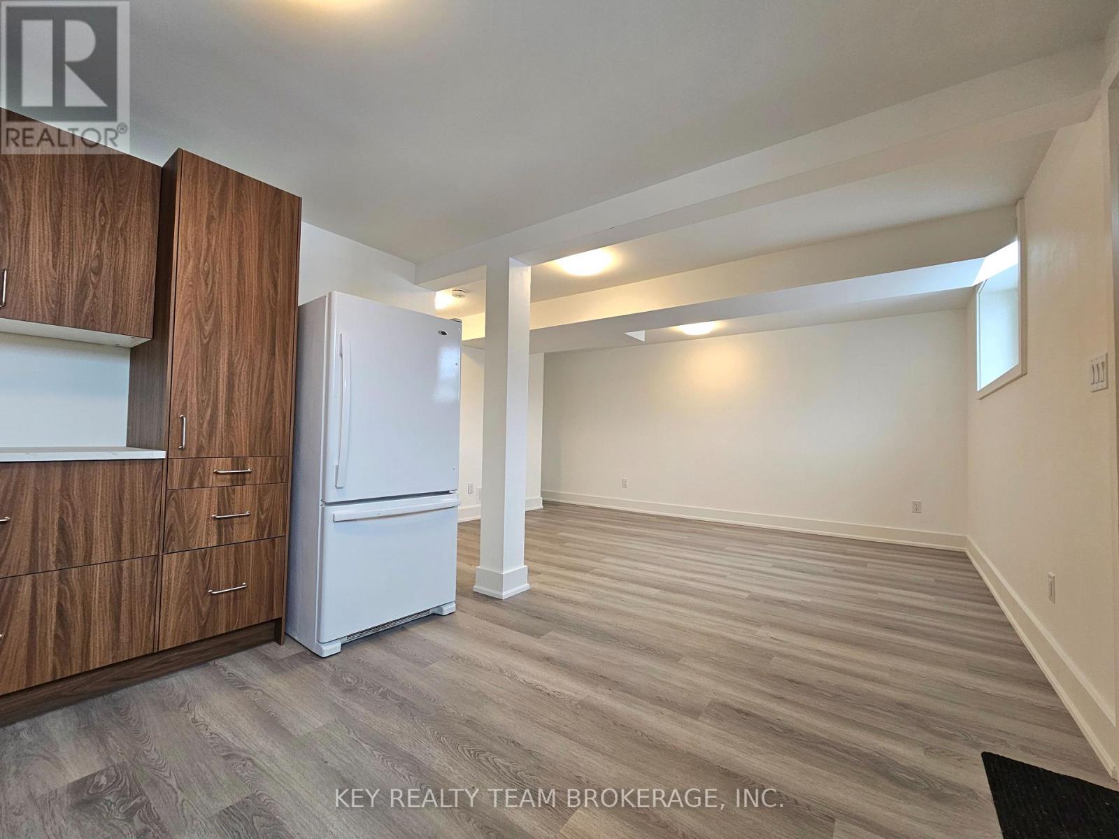 Unit B - 51 Loraine Drive, St. Catharines (Oakdale), Ontario  L2P 3N9 - Photo 12 - X12708958