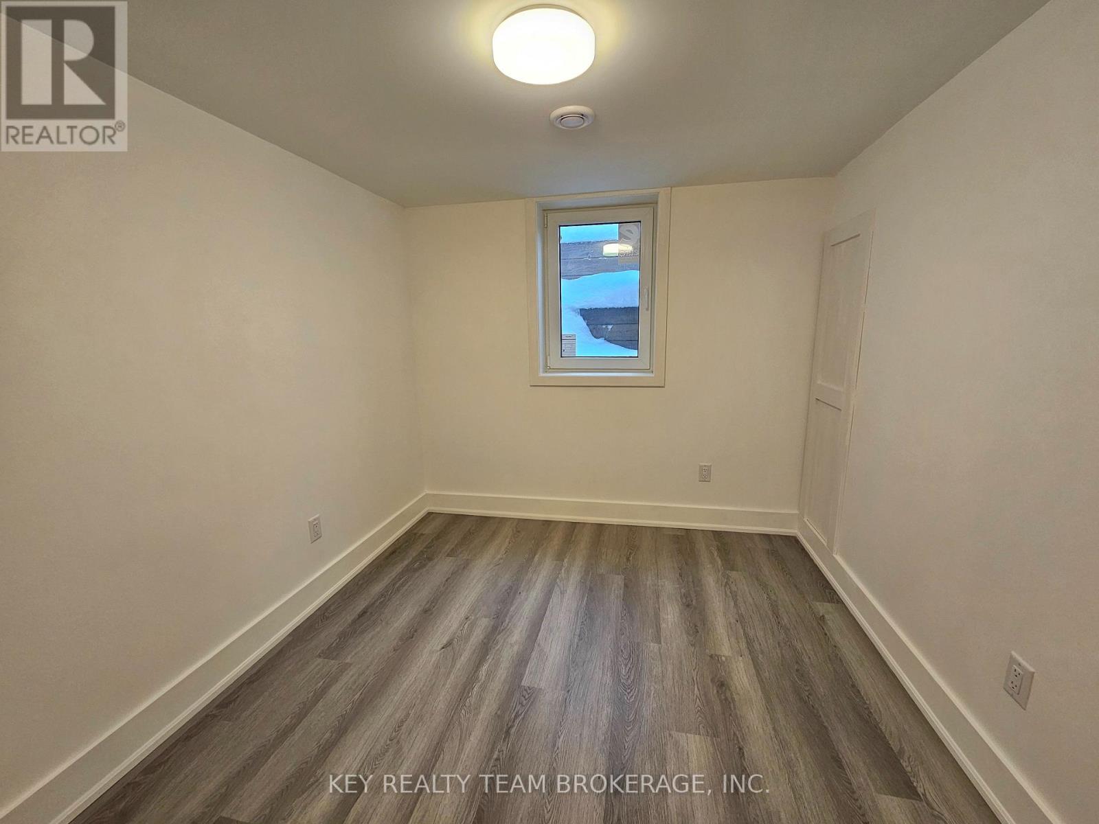 Unit B - 51 Loraine Drive, St. Catharines (Oakdale), Ontario  L2P 3N9 - Photo 20 - X12708958