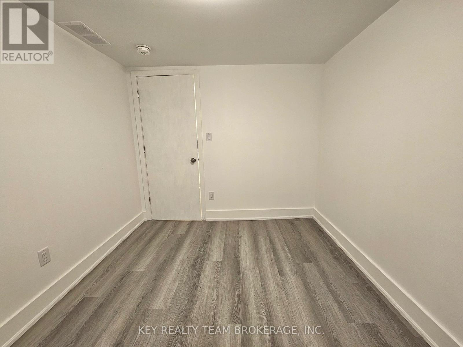 Unit B - 51 Loraine Drive, St. Catharines (Oakdale), Ontario  L2P 3N9 - Photo 21 - X12708958